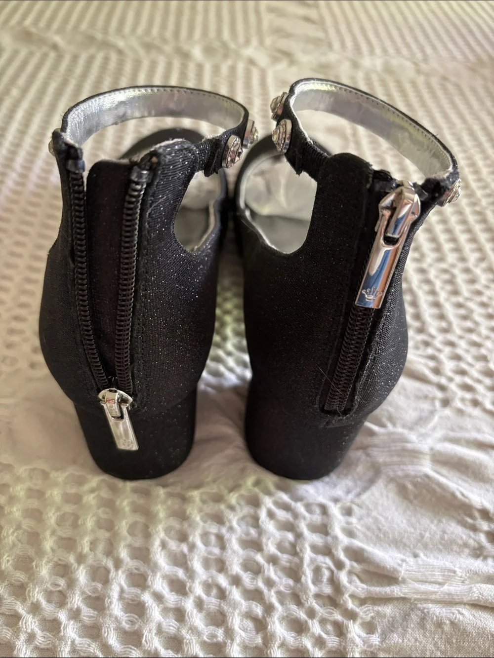 Nina Black youth dress shoes size 6M